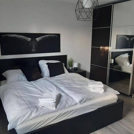 D&B Staycation Ferienpark Niedenstein Esterno foto