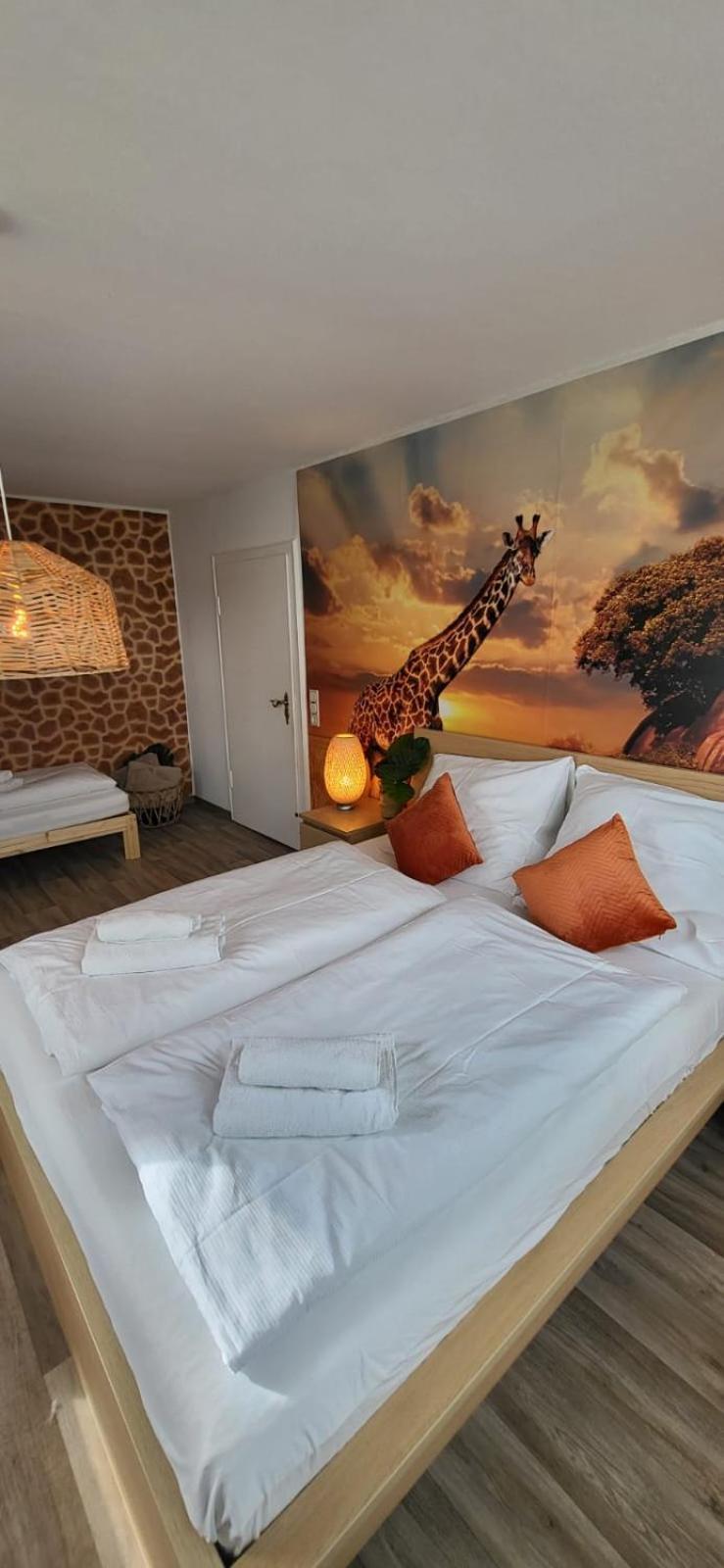 D&B Staycation Ferienpark Niedenstein Esterno foto