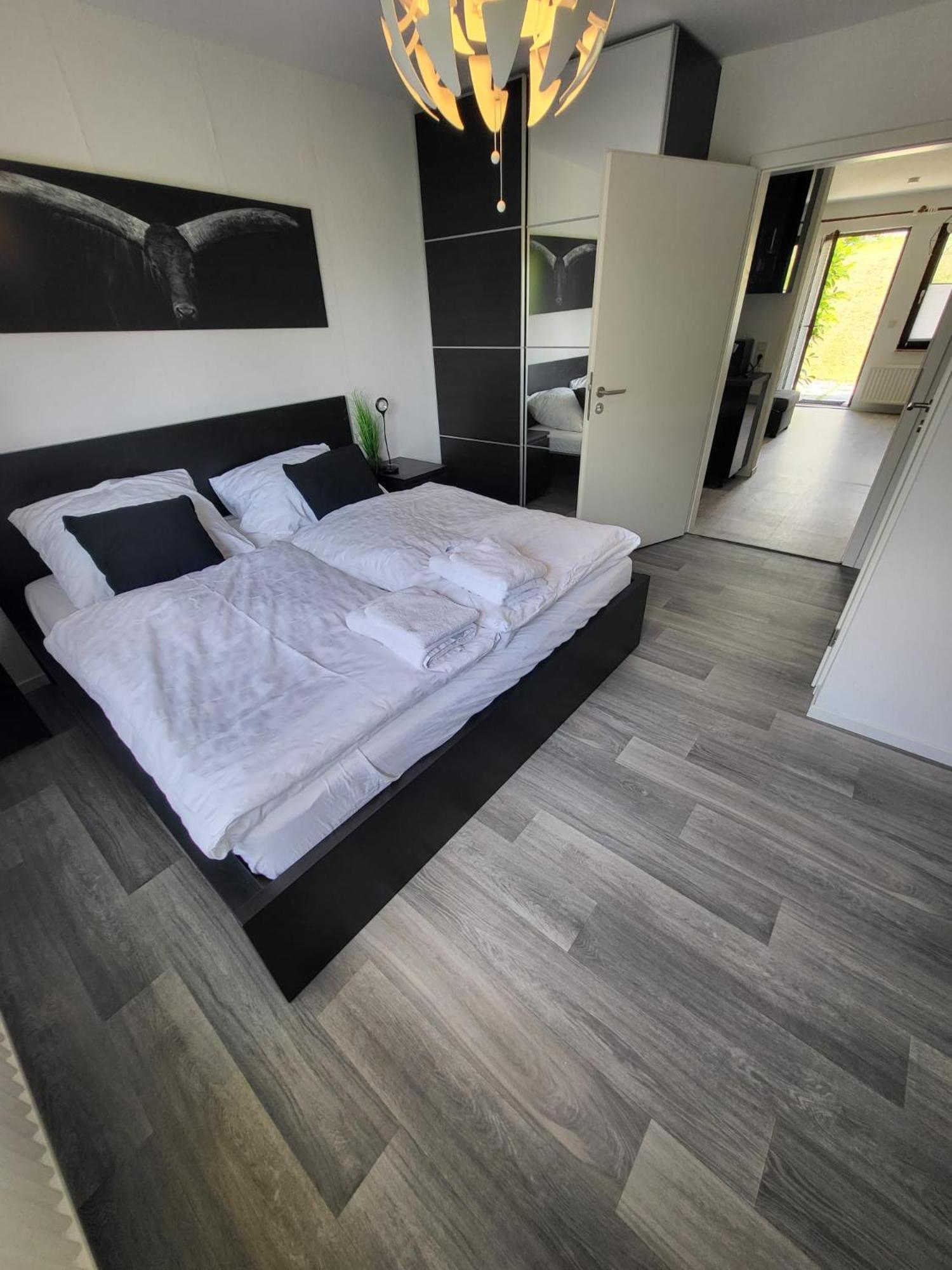 D&B Staycation Ferienpark Niedenstein Esterno foto