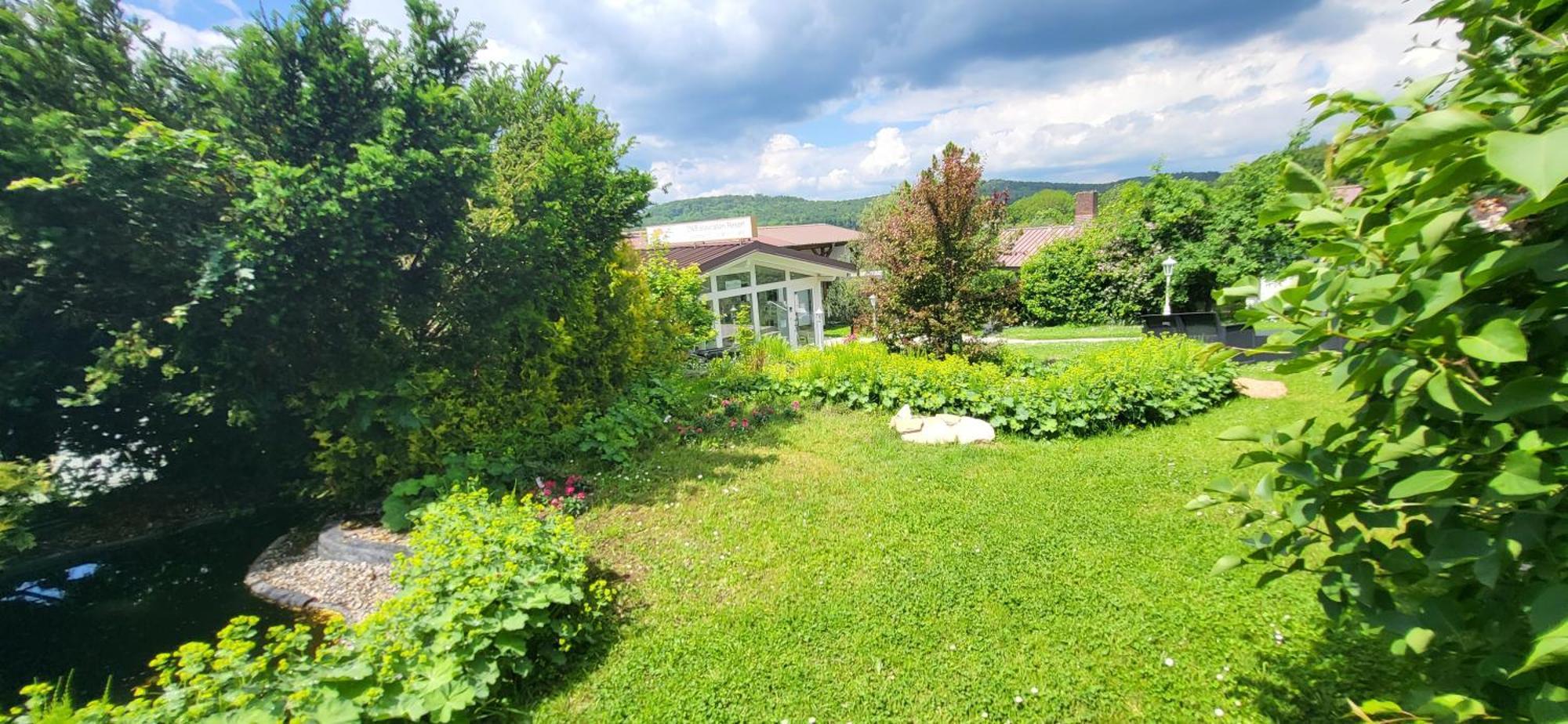 D&B Staycation Ferienpark Niedenstein Esterno foto
